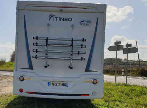 camping-car ITINEO SB 740  intérieur 